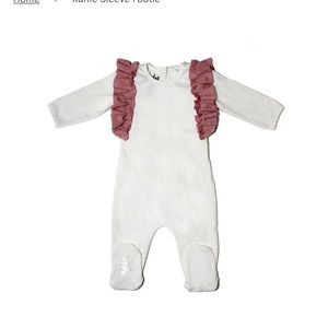 Maniere girls stretchie or footie